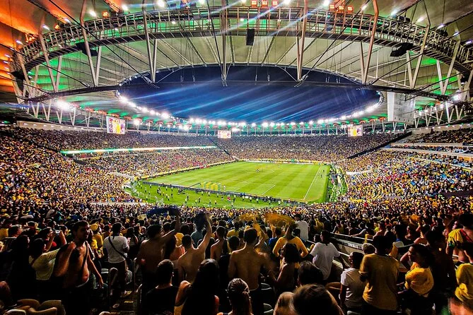 足球比赛精彩瞬间